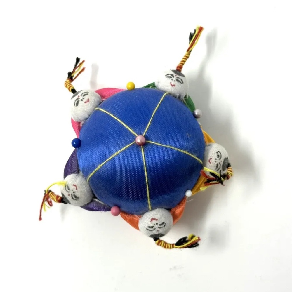 Vintage Sewing Needle Pin Cushion